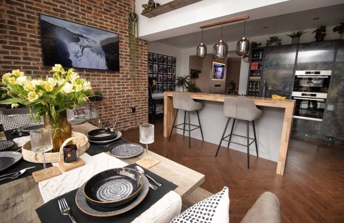 North Shields House | The Longsands Home Coastal w/Hot Tub