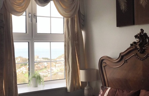 Hele House | The Look Out- Ilfracombe-Indoor Private Pool- Stunning views