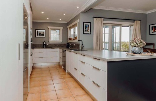 New Plymouth Apartment | The Lookout: City and Sea Views