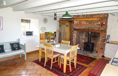 Tweedmouth Cottage | THE LOOKOUT, family friendly, with open fire in Berwick-Upon-Tweed