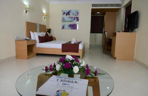 Sadras Apartment | The Lotus Apartment hotel, Burkit Road