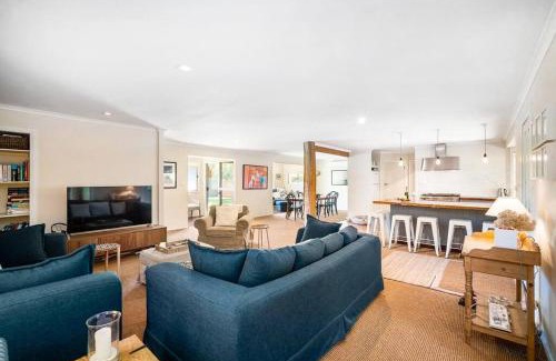 Prevelly House | 'The Love Shack' Pet-Friendly Beach Bungalow