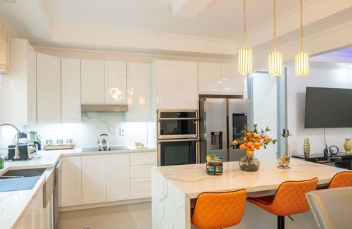 New Kingston Apartment | The Luxurious Chateau