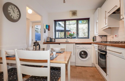 Charlestown House | THE MACKEREL, family friendly, country holiday cottage in Charlestown