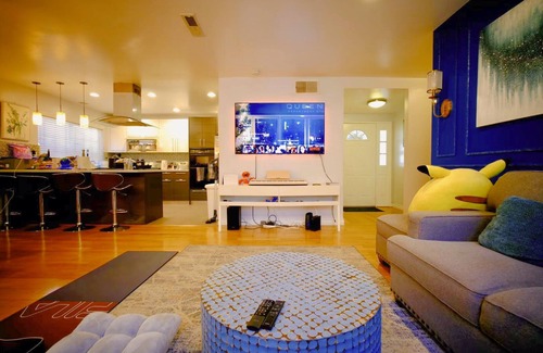 Rowland Heights House | The Magnolia Suite