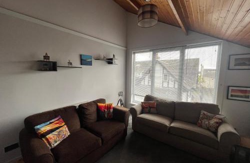 Lamlash Apartment | The Mail Barn Studio