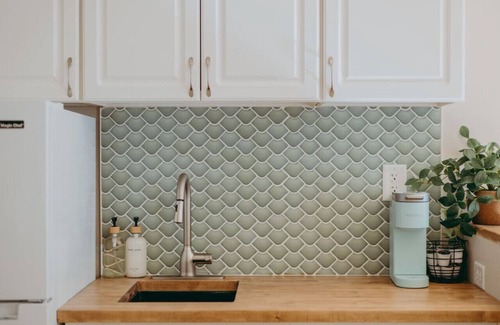 Lancaster Apartment | The Maisonette on Duke | King Bed, Chic, Downtown Lancaster