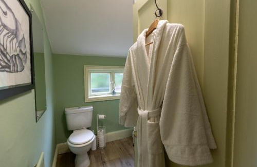 Knipton House | The Manners