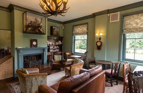 Croxton Kerrial House | The Manners | Sleeps 20 | Private Bar/Dining