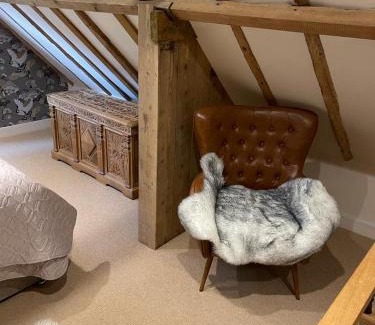 Bilting Villa | The Manor Pen