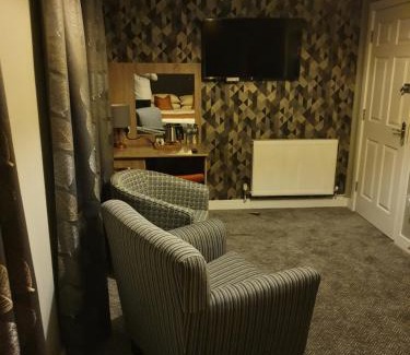 Aberdare Bed & Breakfast | The Marquis Inn