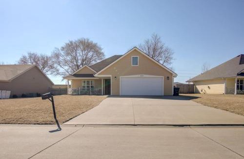 Manhattan House | The Matterhorn Cozy Quiet 4 Bedroom Family Home