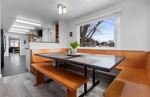 Allouez House | The Meadows