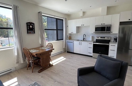 Victoria Apartment | The Medalist on Medalist Olympic View Executive 1 br suite