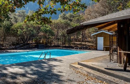 Burnt Ranch House | The Merryman Cabin
