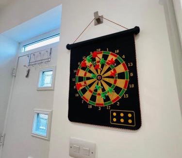 Haringey House | The Mews house in Muswell Hill with private parking