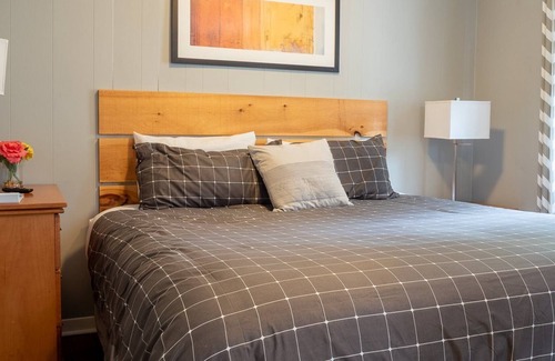 Bloomfield Apartment | The Milford-PEC Couple's Getaway
