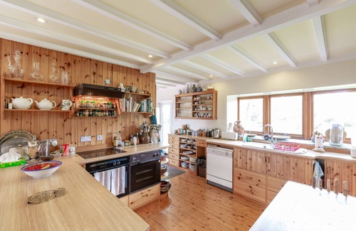 Kirkpatrick Durham Cottage | The Mill - a house that sleeps 7 guests in 2 bedrooms