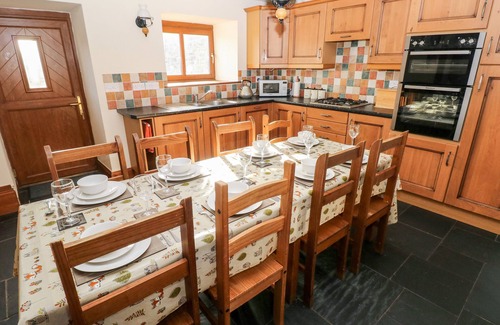 Llanybri House | THE MILL AND STABLE, pet friendly, with a garden in Laugharne