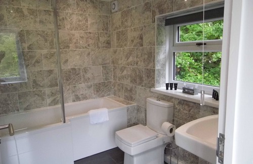 Llandybie Bed & Breakfast | The Mill at Glynhir
