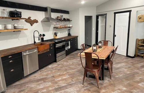 Hancock House | The Miner Vacation Rental