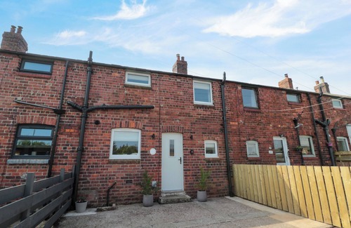Berwick-upon-Tweed Cottage | THE MINERS COTTAGE, family friendly in Berwick-Upon-Tweed