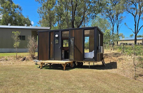 Mundoolun House | The Mini Chalet by Tiny Away
