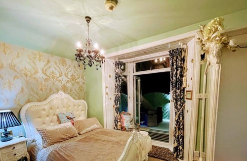Uplands House | The Mirador Boutique Town House
