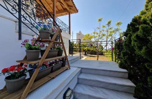 Porto Rafti Villa | The Mirador Boutique Villa with Scenic Sea View