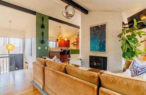 Gardnertown House | The Mod Eco-Chic Retreat central to Bethel-West Point -Beacon-Hiking