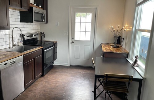 Virginia Beach House | The Modern beach bungalow. 7 minutes to ocean front, full private home!