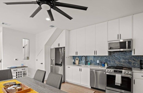 Govalle House | The Modern Den — Heart of East Austin