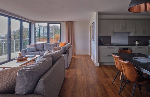 Newton Abbot Villa | The Mole Resort - Lodges