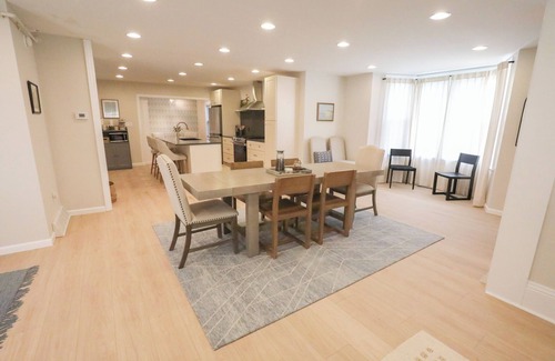 Frankenmuth House | The Montford - Frankenmuth's Premier Downtown Retreat - Entire Home
