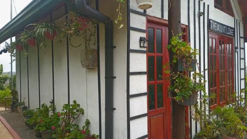 Nuwara Eliya Cabin | The Mount Lodge