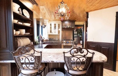 Corvallis House | The Mountain House