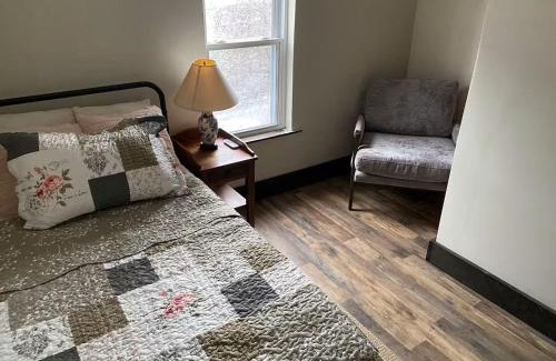 Renovo House | The Mountain View HomeStead Suite