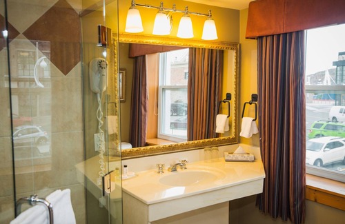 Downtown St. John's Hotel | The Murray Premises Hotel