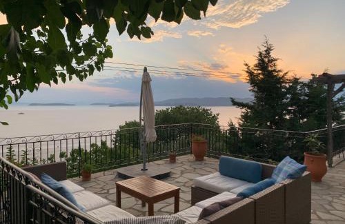 Xanthi Region House | The Music House villa with pool