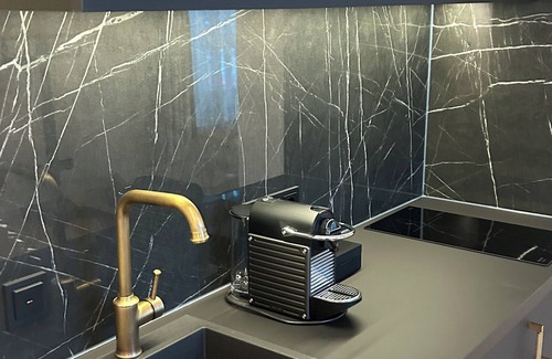 Hamburg-Barmbek Apartment | The MYDE Self Check-in Studios