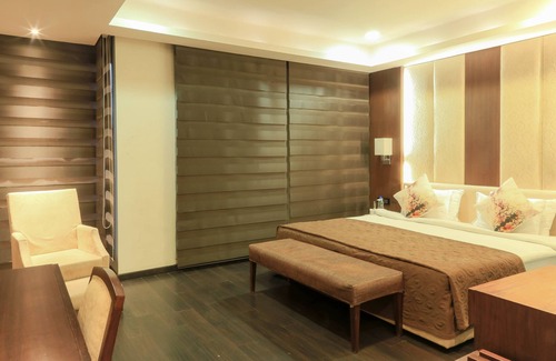 Jasola Hotel | The Nanee Suites