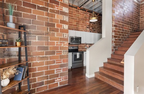 Downtown Apartment | The Nelson Lofts Penthouse (2BR)