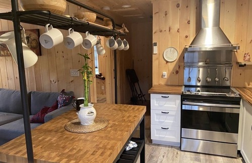 Oak Bluffs Apartment | The Nest, Comfortable, Cozy and Convenient