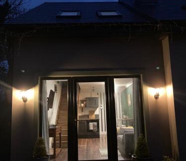 Annascaul Apartment | The Nest