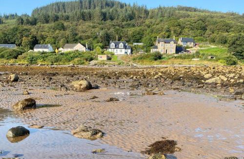 Tighnabruaich House | The Neuk
