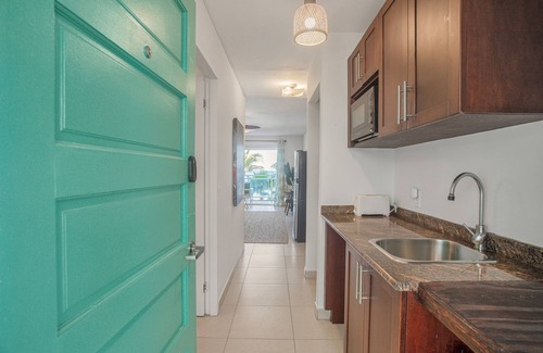 Maho Condo | The new Lux Maho Reef Studio is a comfortable, stylish and in the best location!