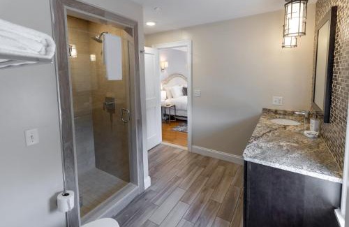 Fifth Ward Apartment | The Newport Lofts - 617 Thames Street