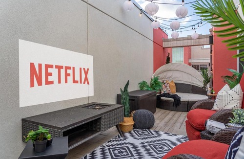 Marda Loop House | The Noma I Private Rooftop Patio I Marda Loop I TV
