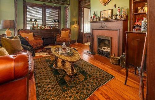 Anna House | The Nook and Key