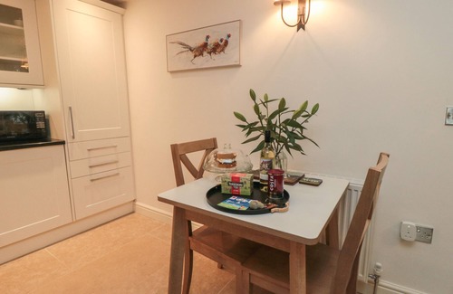 Great Fryup Dale House | THE NOOK, pet friendly, character holiday cottage in Glaisdale